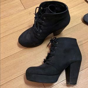 Steve Madden platform boots